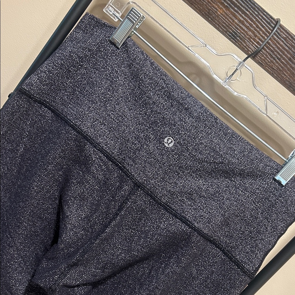 LULULEMON Charcoal Herringbone Leggings